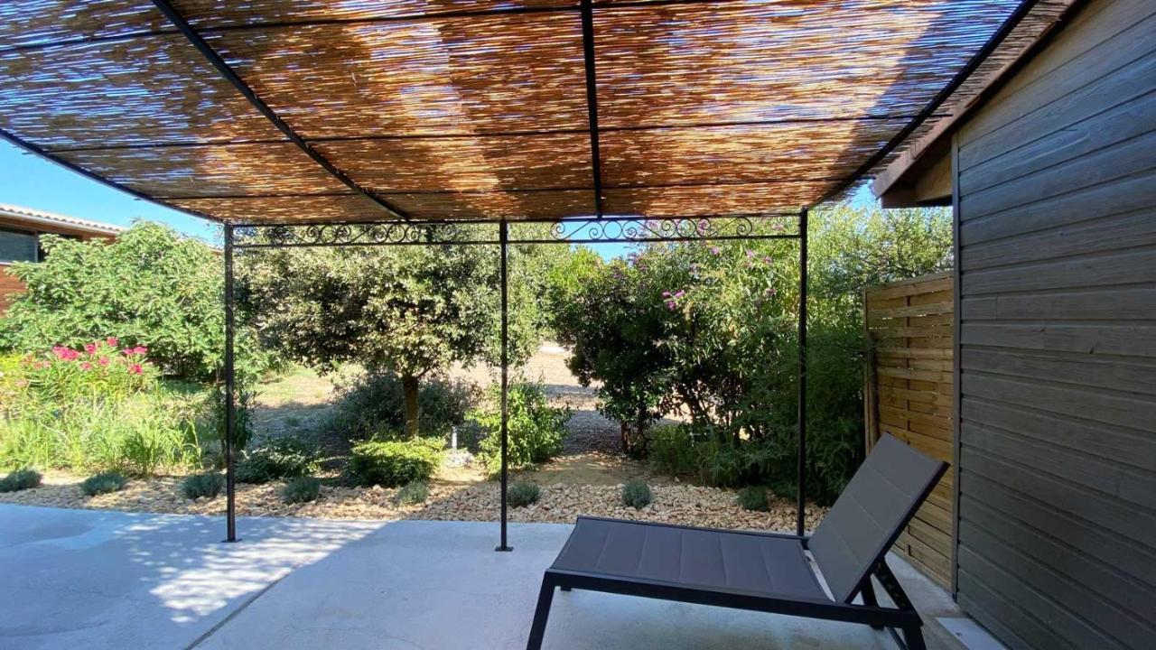 Villa Spacieuse Avec Terrasse Et Vue Mont Ventoux Entrechaux Exterior foto